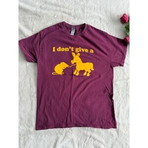 Gildan I don't Give a Rat's A** T-shirt Size Medium